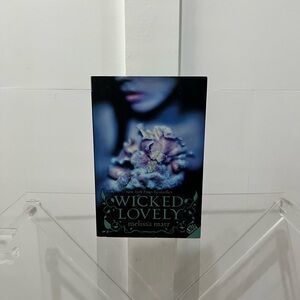 Wicked Lovely by Melissa Marr